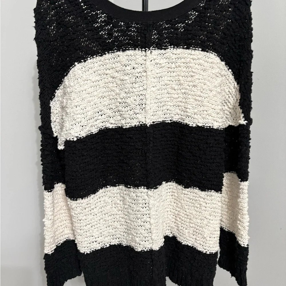 Free People Stripe Songbird Pullover V-Neck Boucle Knit Sweater Black White Sz S
